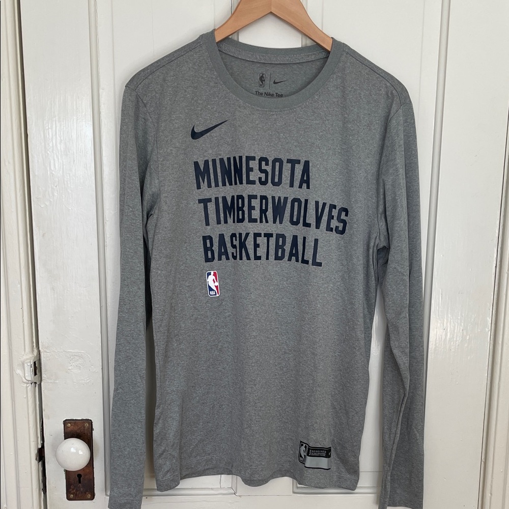 Minnesota Timberwolves Nike Gray Dri-FIT Tee sz S